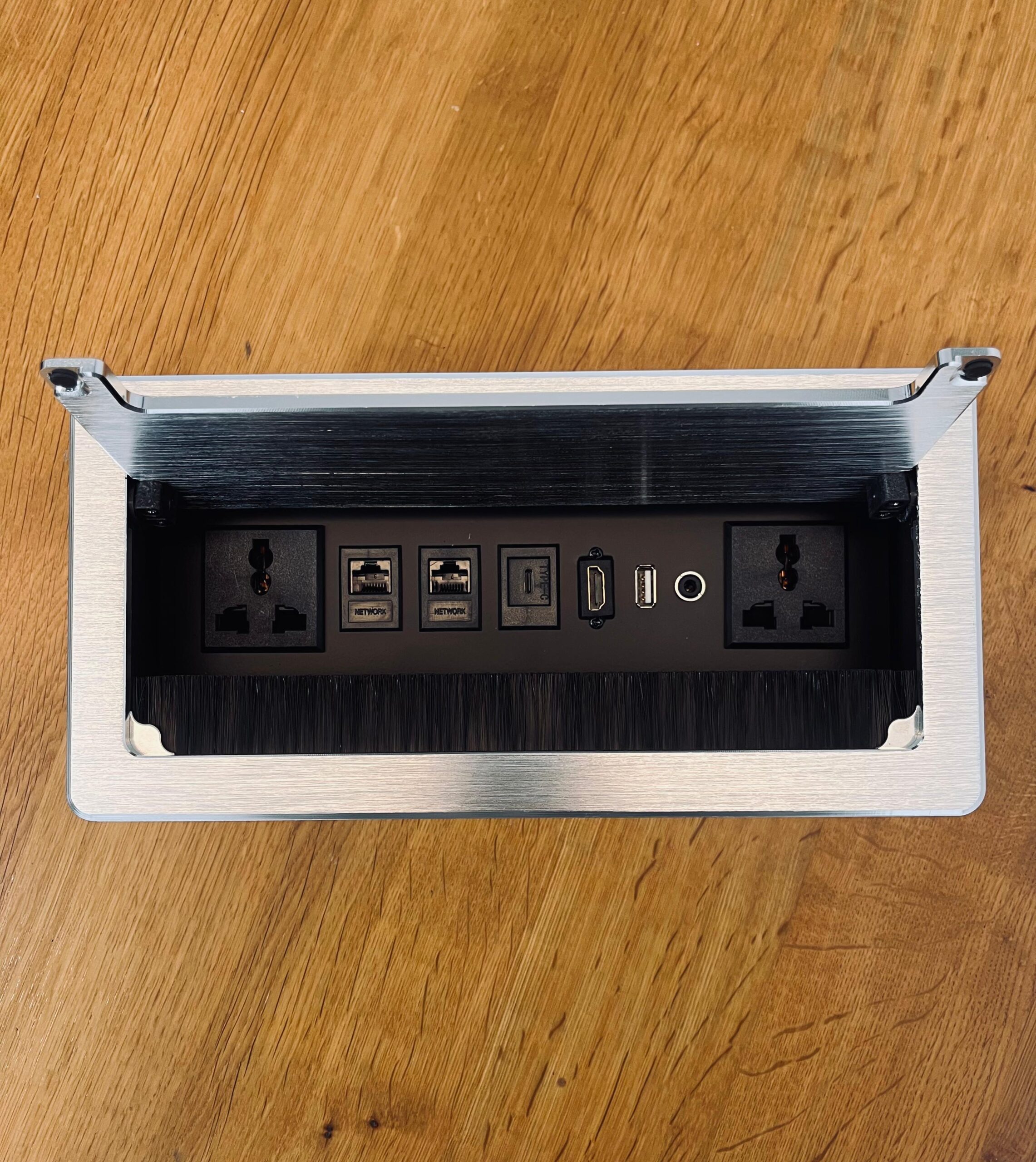 GOWEL POP UP BOX SOCKET RJ 45 VGA HDMI AUDIO VIDEO WITH BRUSH SILVER