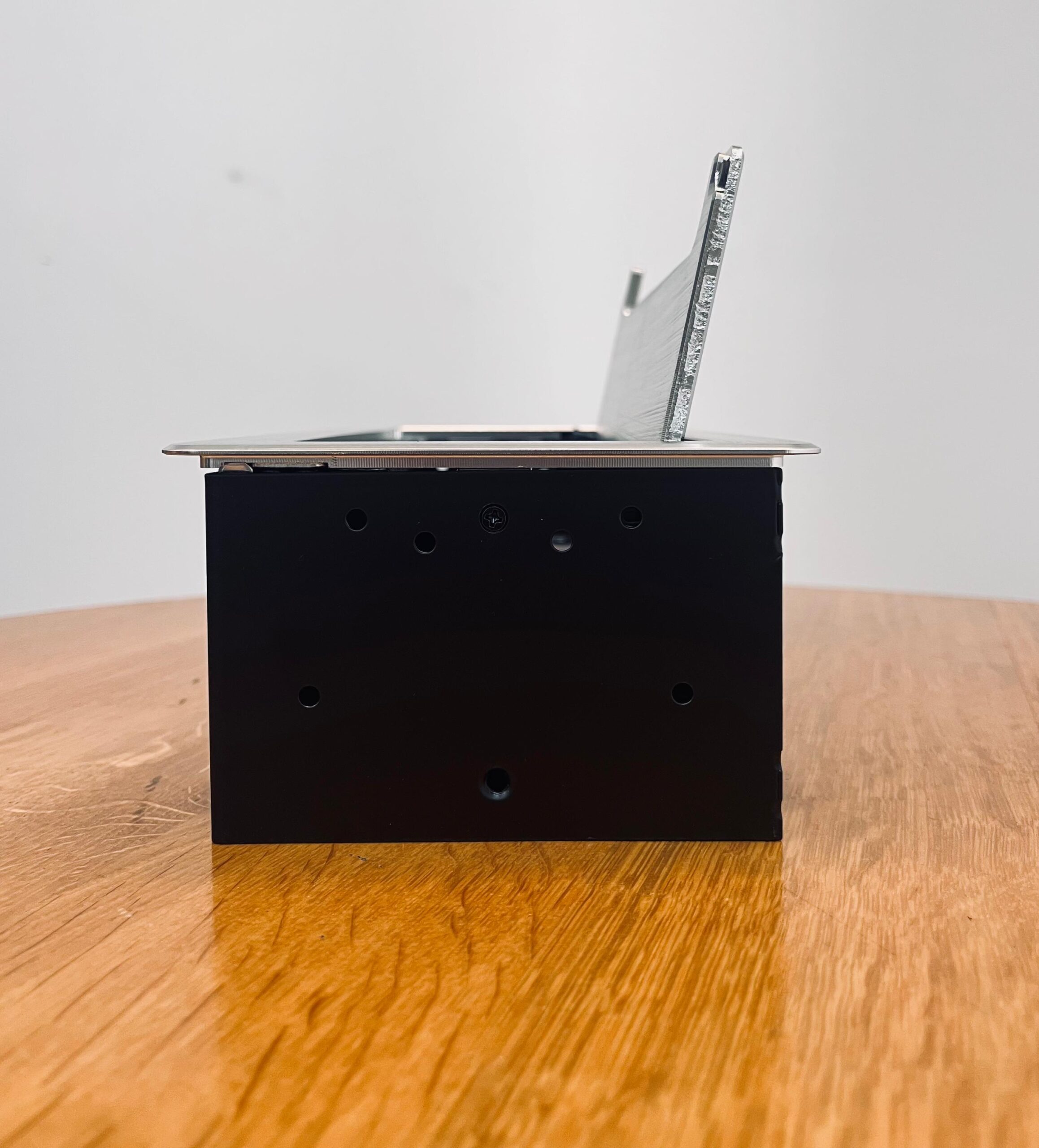 GOWEL POP UP BOX SOCKET RJ 45 VGA HDMI AUDIO VIDEO WITH BRUSH SILVER - Image 3