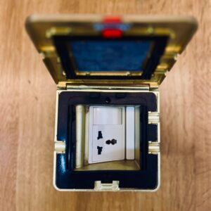 GOWEL IP55 13A SINGLE FLOOR SOCKET W/SWITCH SQUARE GOLD POP UP