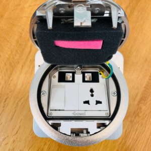 GOWEL IP65 POPUP BOX WITH 13A SINGLE SOCKET+2DATA -SOB4