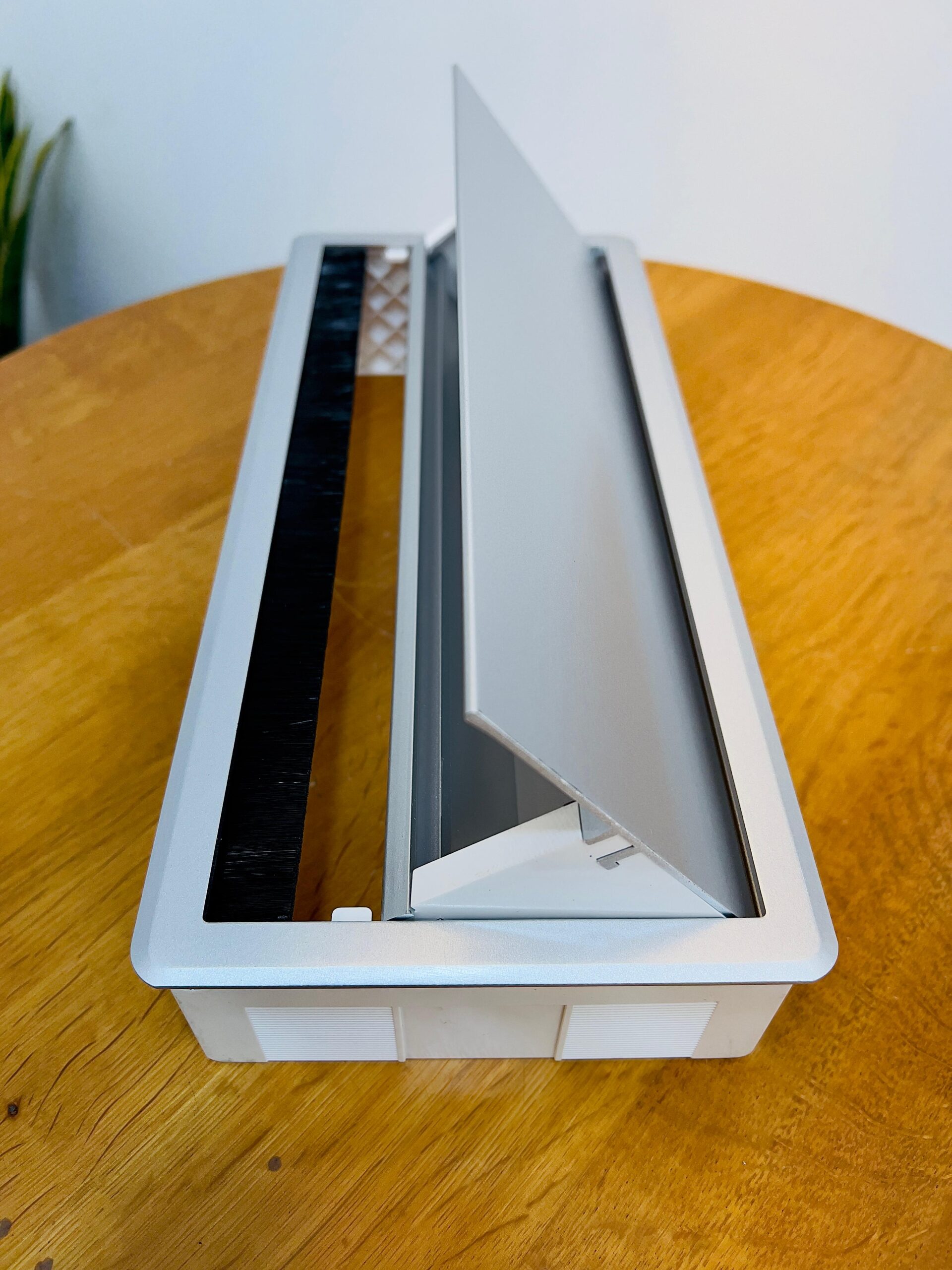 GOWEL 12 MODULE EMPTY DESKTOP BOX SILVER - Image 4