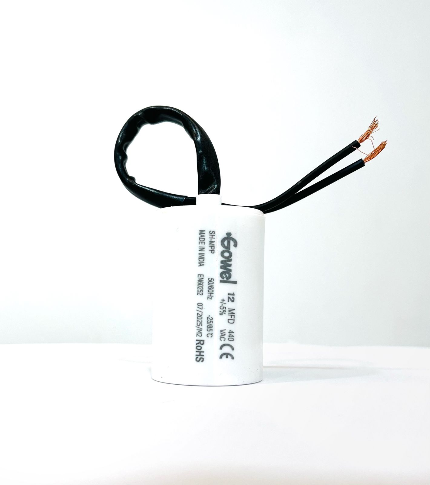GOWEL MFD PIN & WIRE TYPE PLASTIC CAN CAPACITOR