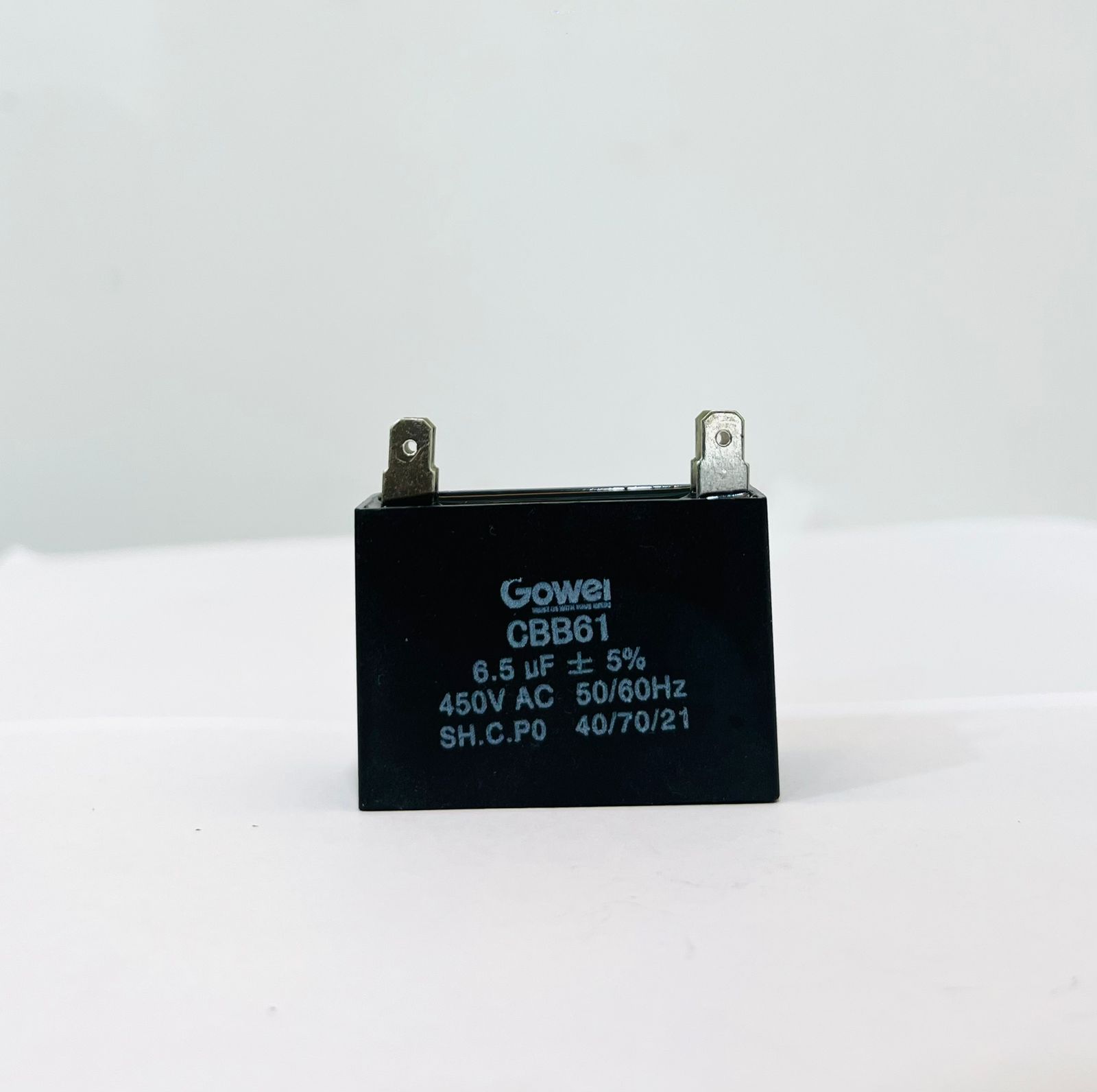 GOWEL MFD PIN & WIRE TYPE SQUARE CAPACITOR BLACK - Image 2